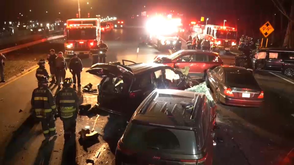 Southern State Parkway accident